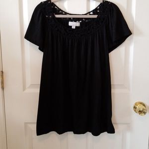 Carolyn Taylor flowy black crochet neck tee.